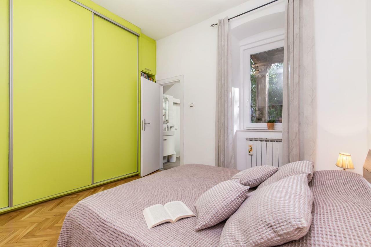 Apartman Villa Carolina Rijeka Bagian luar foto