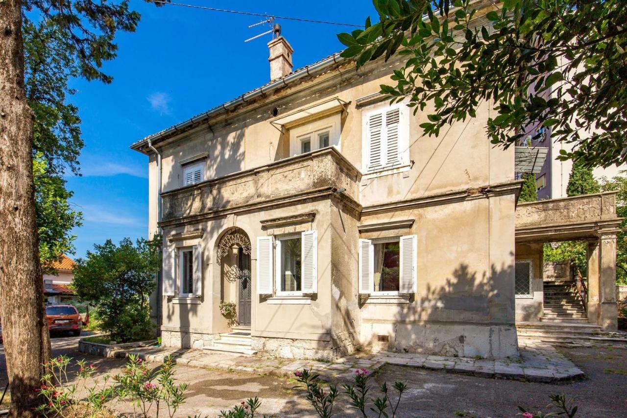 Apartman Villa Carolina Rijeka Bagian luar foto