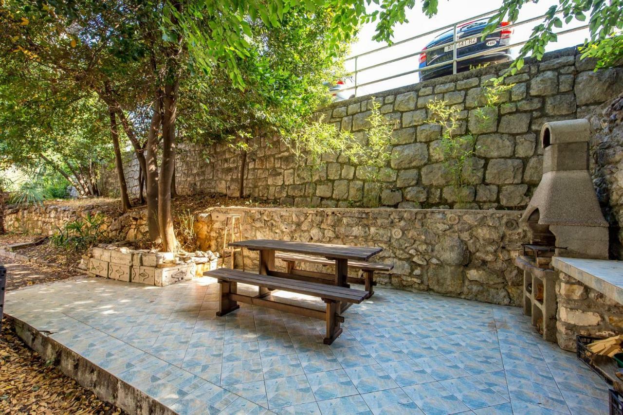 Apartman Villa Carolina Rijeka Bagian luar foto