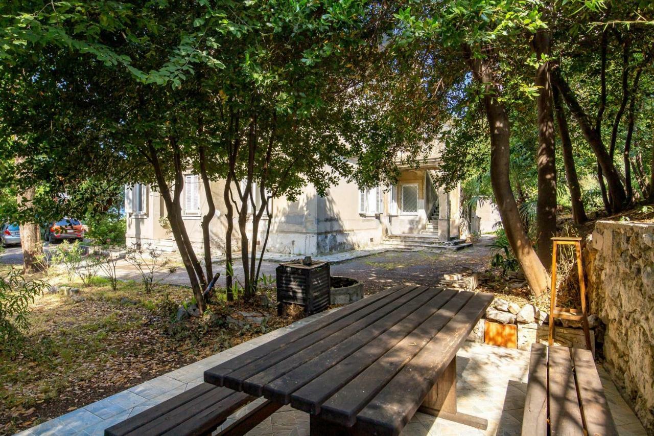 Apartman Villa Carolina Rijeka Bagian luar foto
